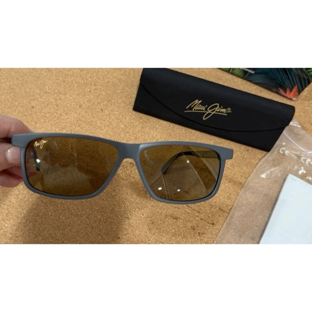 Maui Jim‎ Pulama HT618‑14 Matte Dark Gray Polarized Glass NWB